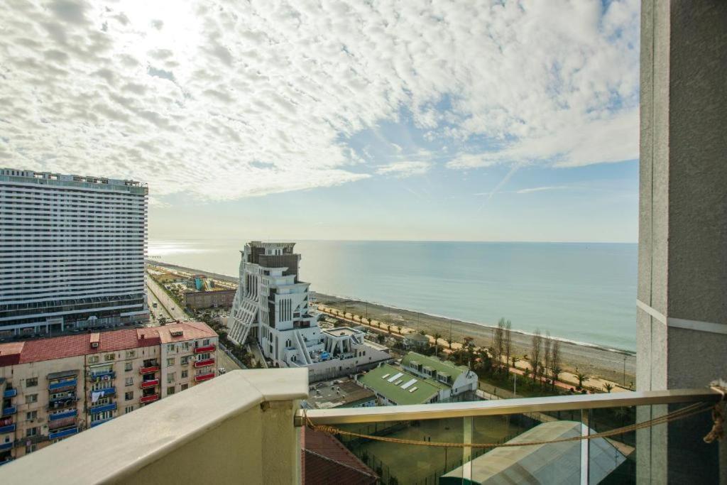 Luxury Apartments Batumi Exterior photo