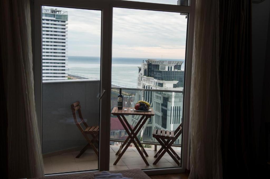 Luxury Apartments Batumi Exterior photo